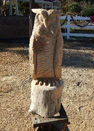 Owl chainsaw carving